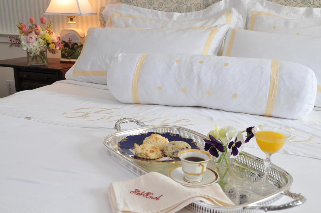 Hob Knob Hotel Едгартаун Екстериор снимка