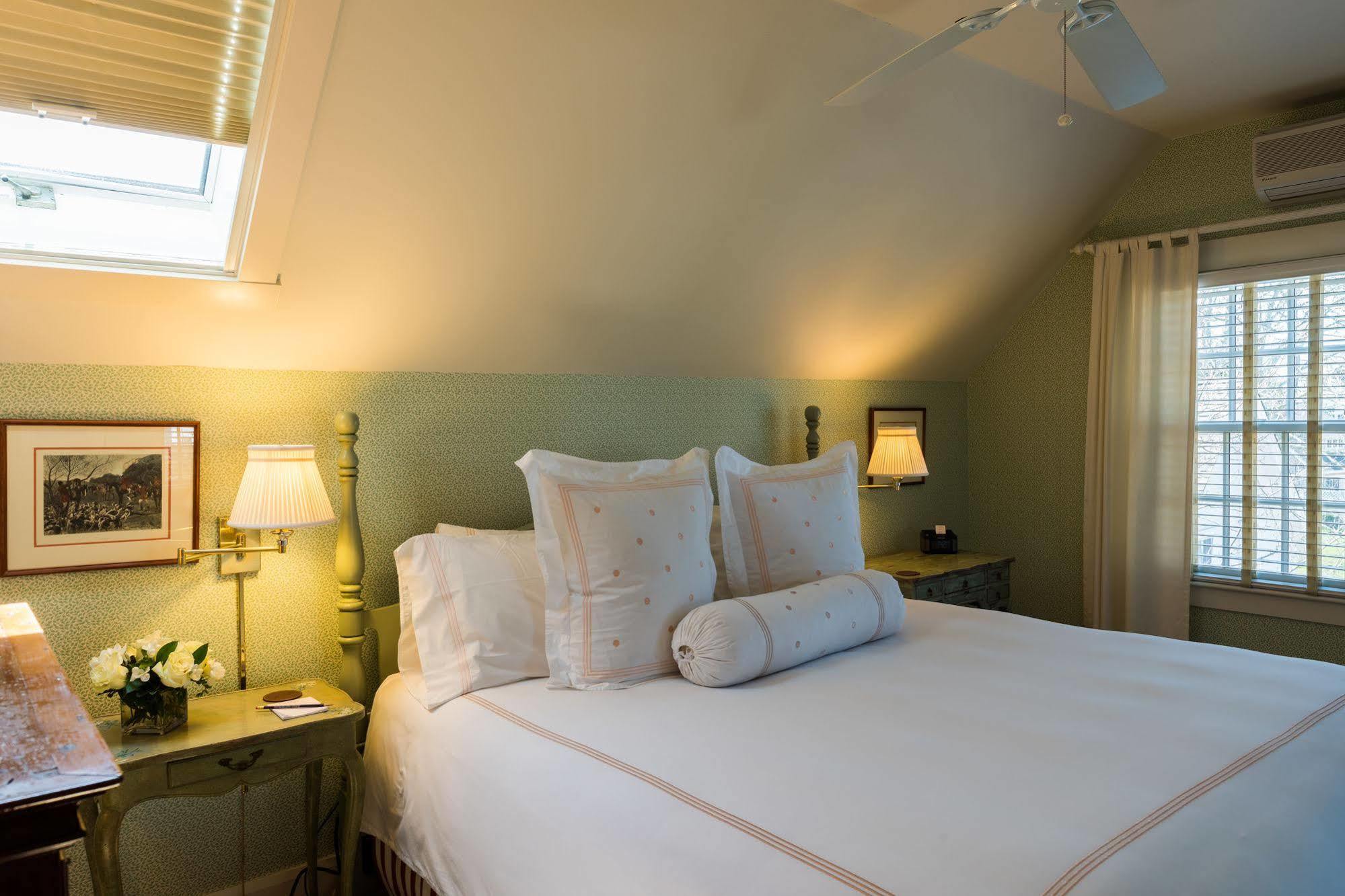 Hob Knob Hotel Едгартаун Екстериор снимка